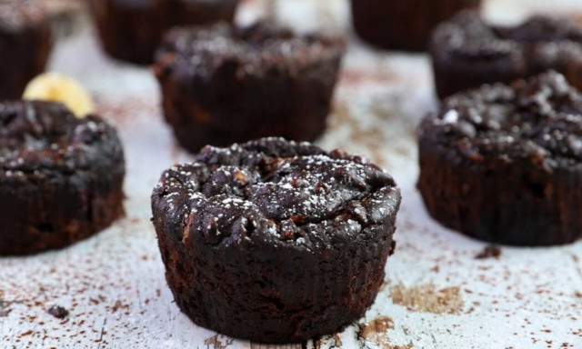 Συνταγή για φανταστικά muffins με μπανάνα και blueberries