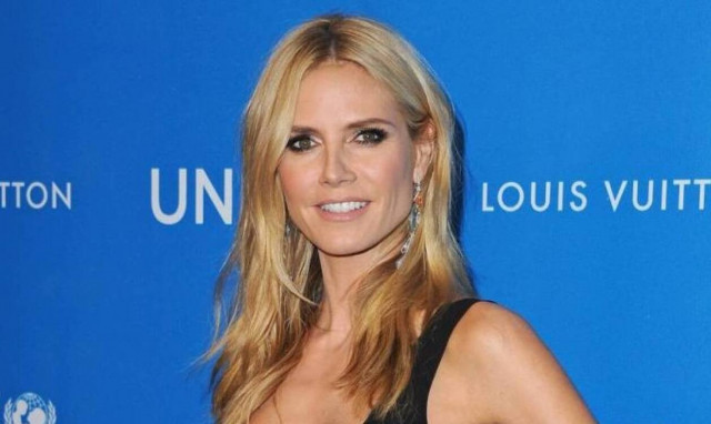 «Κόλαση»: Πασίγνωστο μοντέλο φωτογραφήθηκε topless και… έριξε το Instagram (pics)