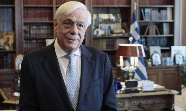 Pavlopoulos praises Greek military on the occasion of Armed Forces Day