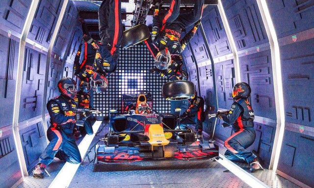 Το απόλυτο pit stop από τη Red Bull στη… στρατόσφαιρα!