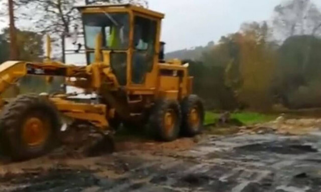 Kακοκαιρία «Γηρυόνης» - Χαλκιδική: Κατεστραμμένος ο δρόμος πριν το Γομάτι 