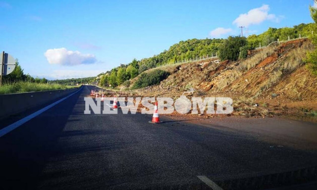 Κακοκαιρία: Κλειστοί δρόμοι σε Χαλκιδική και Ημαθία – Απίστευτη ταλαιπωρία για τους οδηγούς 