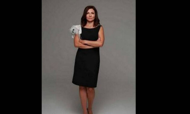 Γυναίκα χωρίς όνομα: Τι θα βρουν οι αστυνομικοί στην ξαφνική έρευνα στο σπίτι της Μάρθας;