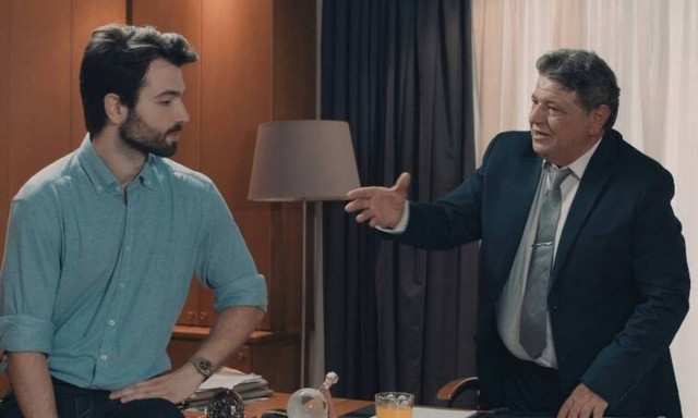 8 λέξεις: Ο Άκης έρχεται αντιμέτωπος με τους διαρρήκτες