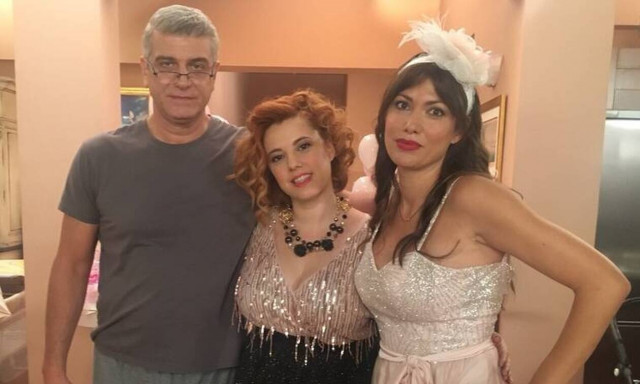 Μην αρχίζεις τη μουρμούρα: O γάμος και η... καφετζού!