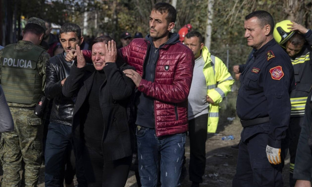 Σεισμός Αλβανία: Ώρες αγωνίας για επιζώντες - Μεγαλώνει η λίστα του θανάτου (pics&vids)