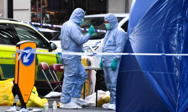 Βρετανία: Επίθεση στη London Bridge - Ταυτοποιήθηκε το ένα από τα δύο θύματα (pics)