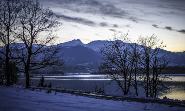 Καιρός: Άστατος ο καιρός το Σάββατο - Ψυχρή εισβολή από την Κυριακή