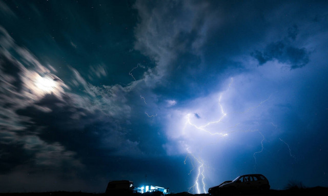 Καιρός: Ψυχρή εισβολή με χιόνια - Ποιες περιοχές μπήκαν στον «πάγο» - Πού θα χτυπήσει η κακοκαιρία