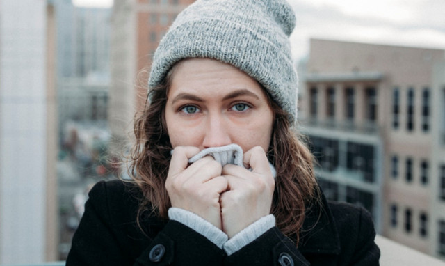 Αυτoί είναι οι αναγκαίοι «σύμμαχοι» ενάντια στο ενοχλητικό κρυολόγημα!