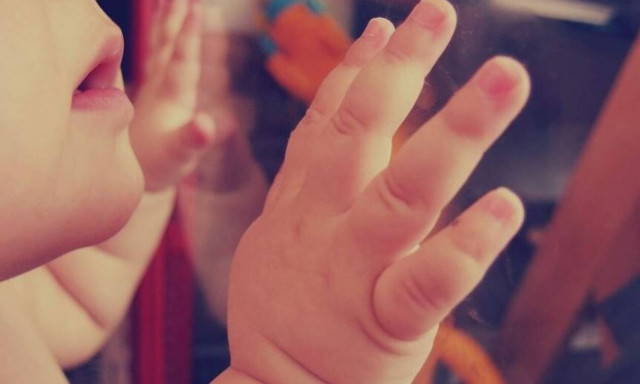 Κρήτη: Στην εντατική κοριτσάκι 17 μηνών - Στραβοκατάπιε το φαγητό του