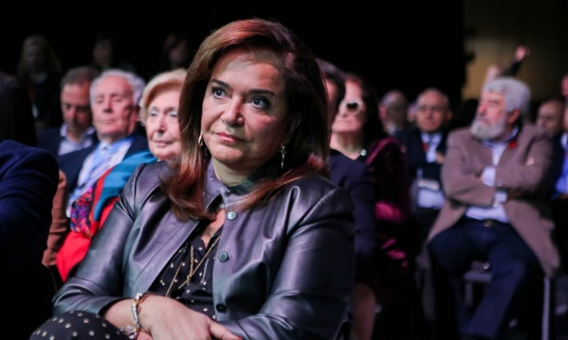 Ντόρα Μπακογιάννη: Εγώ δεν είμαι Σταϊκούρας, για μένα μεσαία τάξη είναι πάνω από 1.500 ευρώ