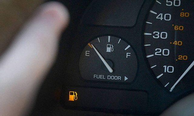 Αυτοκίνητα: Τίτλοι τέλους για τεκμήρια και φόρο πολυτελούς διαβίωσης 