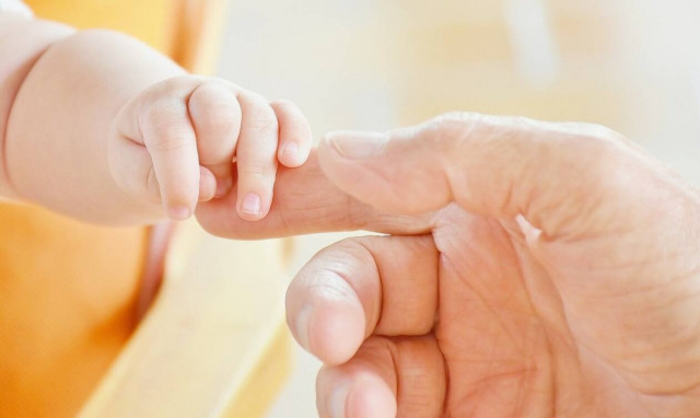 Επίδομα γέννησης: Πότε θα δοθεί και πόσα λεφτά θα πάρετε