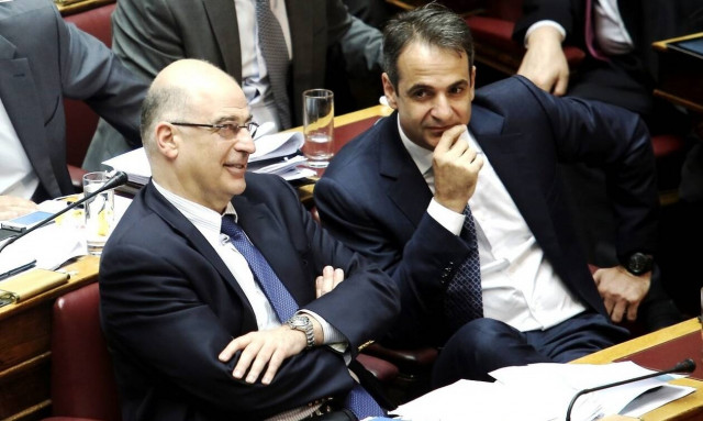 Τουρκικές προκλήσεις: Μητσοτάκης και Δένδιας «βγαίνουν» μπροστά υπό τον κίνδυνο θερμού επεισοδίου 