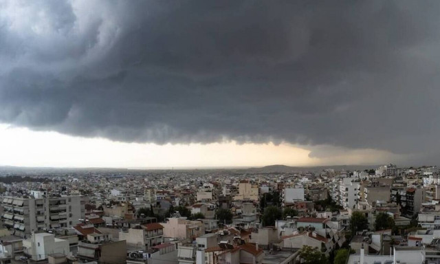 Καιρός: Τσουχτερό κρύο και βροχές - Πού θα χτυπήσει η κακοκαιρία (ΧΑΡΤΕΣ)