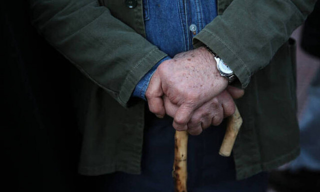 Επικουρικές συντάξεις: Ποιοι θα δούνε αυξήσεις έως και 232 ευρώ από το νέο έτος (ΠΙΝΑΚΕΣ)