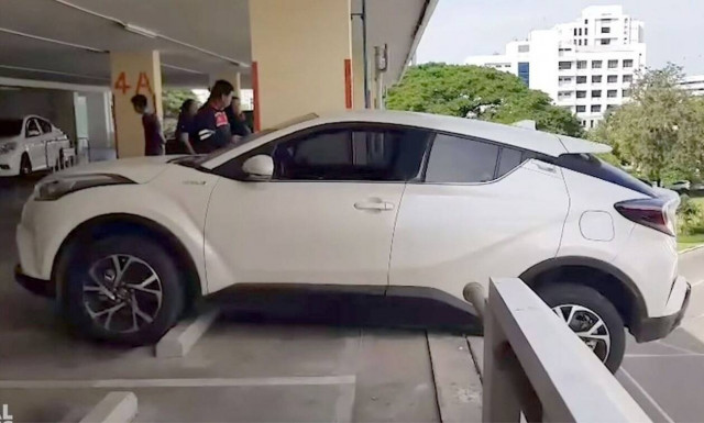 Αυτό είναι το χειρότερο παρκάρισμα που έγινε ποτέ