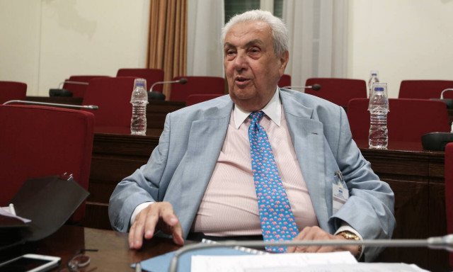 Ο Δημήτρης Κοντομηνάς νοσηλεύεται στο «Υγεία»