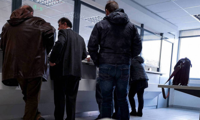 Ελεύθεροι Επαγγελματίες: Υποχρεωτικά τα ηλεκτρονικά βιβλία  - «Big Brother» η Εφορία