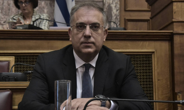 Ψήφος αποδήμων: Στη Βουλή με στόχο να σπάσει το «κοντέρ» θετικής αποδοχής 