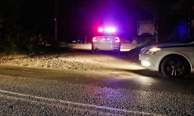 Τραγωδία στις Θεσπιές: Έτσι έγινε το άγριο φονικό - Τους «καθάρισαν» έξω από σχολείο (pics+vids)