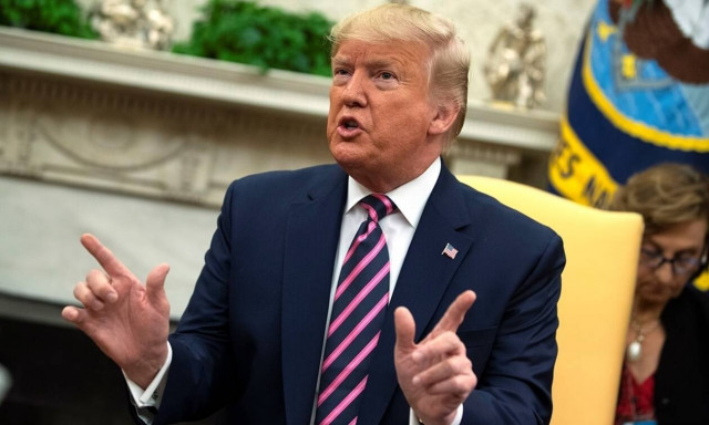 Τραμπ: «Απάτη» η διαδικασία καθαίρεσης