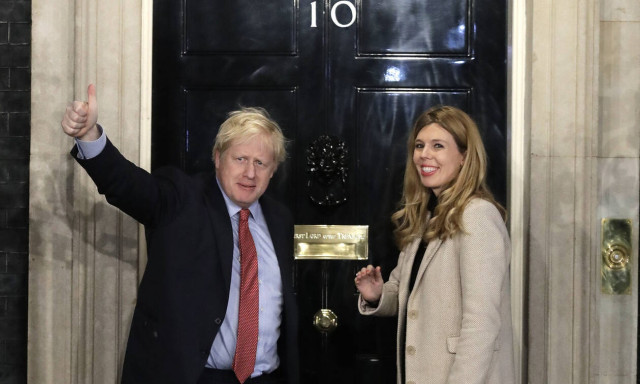 Εκλογές Βρετανία: Ο θριαμβευτής Τζόνσον «πατάει γκάζι» για το Brexit