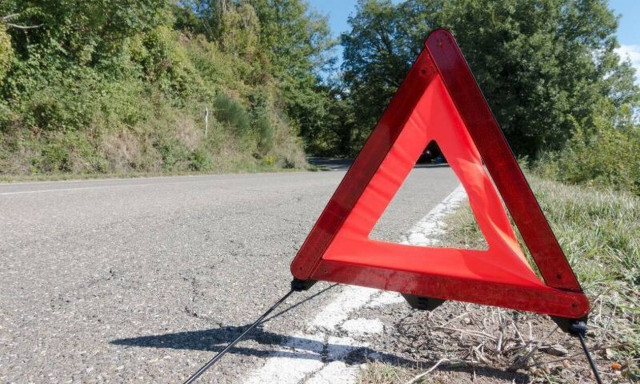 Θεσσαλονίκη: Τρύπα... καταπίνει αυτοκίνητα - Τι συνέβη