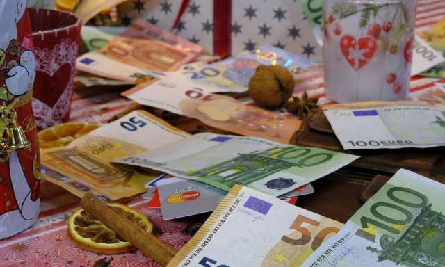 Δώρο Χριστουγέννων 2019: Πότε καταβάλλεται και ποιοι είναι οι δικαιούχοι