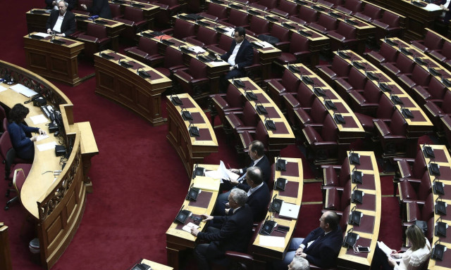 Staikouras in Parliament: Gov't to ask creditors for lower primary surplus targets within 2020