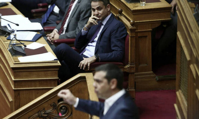 Προϋπολογισμός: Η «ψήφος εμπιστοσύνης» και το επόμενο πεδίο αντιπαράθεσης 