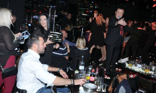 Πάνος Τριανταφύλλου: Γιόρτασε το χρυσό μετάλλιο με φίλους του στον Πανταζή