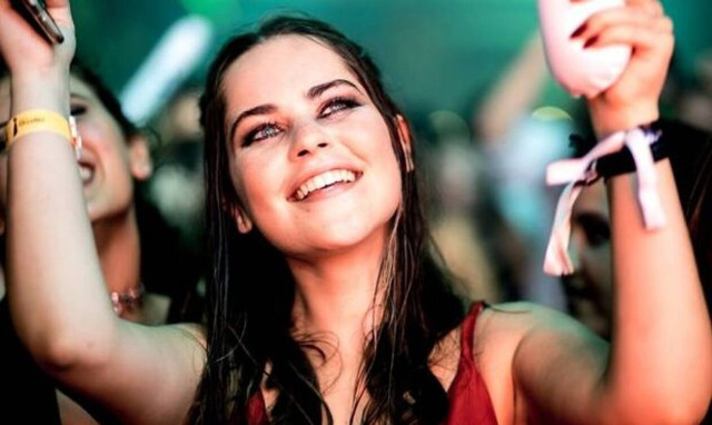 Γιατί τελικά είμαστε πιο ευτυχισμένοι όταν νιώθουμε περισσότερη ασφάλεια; 