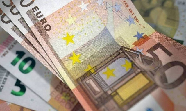 ΟΠΕΚΑ: Πληρώνει τα επιδόματα πριν τα Χριστούγεννα - Αναλυτικά οι ημερομηνίες