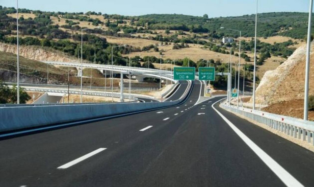 Ιόνια Οδός: Αυτές είναι οι αλλαγές στις τιμές των διοδίων από το 2020