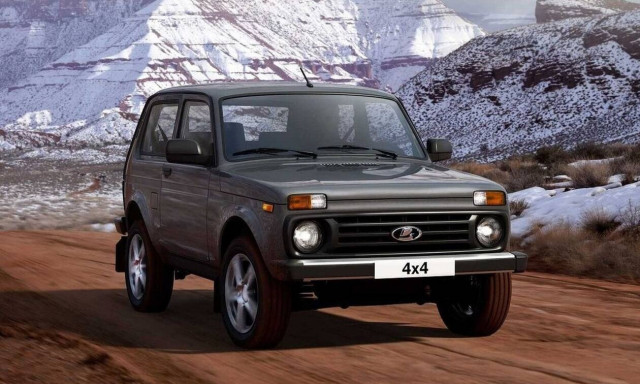 Απίστευτο αλλά αληθινό: Το Lada Niva συνεχίζει ανανεωμένο για να πιάσει το μισό αιώνα