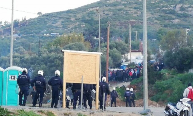 Σάμος: Επεισόδια στο hotspot στο Βαθύ - Έκλεισαν σχολεία