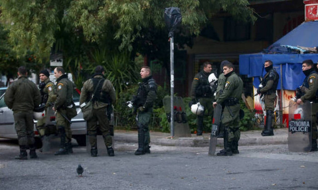 Πολιτική «θύελλα» με φόντο την αστυνομική επιχείρηση στο Κουκάκι 