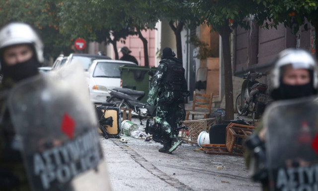 Εκκένωση καταλήψεων στο Κουκάκι: Αναβλήθηκε η δίκη των εννέα συλληφθέντων