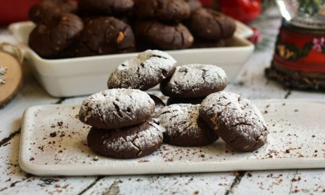 Η συνταγή της ημέρας: Σοκολατένιοι κουραμπιέδες