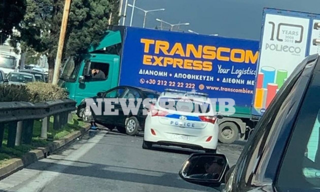 ΤΩΡΑ: Σφοδρό τροχαίο στην Εθνική Οδό - «Κλειστός» ο Κηφισός στο ύψος της Φιλαδέλφειας