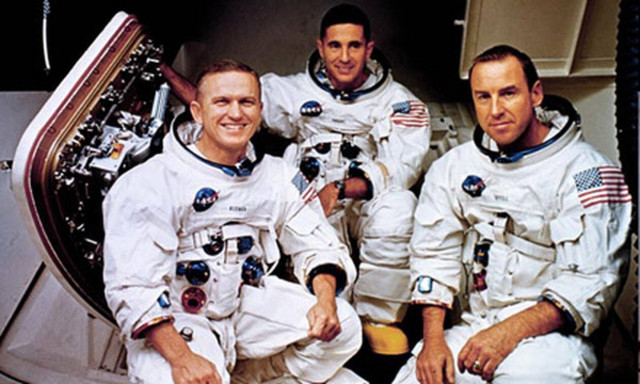 Σαν σήμερα το 1968 το διαστημόπλοιο «Απόλλων 8» μπαίνει για πρώτη φορά σε τροχιά γύρω από τη Σελήνη