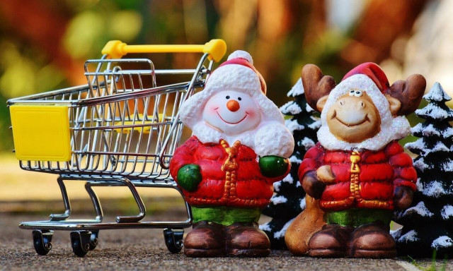 Εορταστικό ωράριο: Αναλυτικά το πρόγραμμα - Τι ώρα κλείνουν σήμερα (21/12) τα καταστήματα