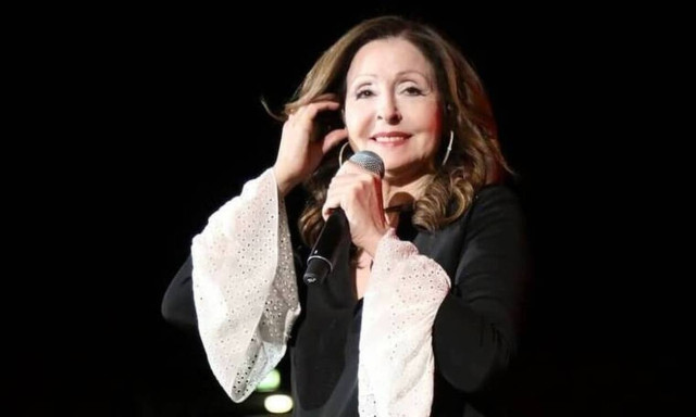 Η Βίκυ Λέανδρος αποκαλύπτει με ποιους και που θα περάσει τα φετινά Χριστούγεννα 