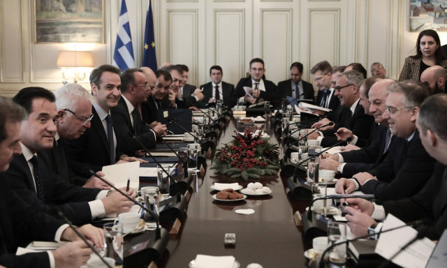 Cabinet meeting in progress; Dendias briefs ministers on his recent visits