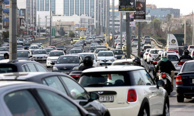 Κίνηση: «Κόλαση» στην Αθηνών - Λαμίας  - Απίστευτο μποτιλιάρισμα στην Αθήνα