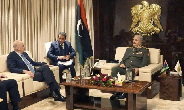 Ο Χαφτάρ στην Ελλάδα: Ενδεχόμενη επίσκεψη τις επόμενες ημέρες 