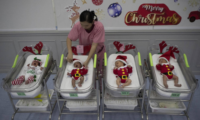 Άγιος Βασίλης: Ο μεγάλος πρωταγωνιστής των γιορτών είναι ΠΑΝΤΟΥ (pics)