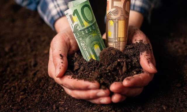 ΟΠΕΚΑ: Πότε καταβάλλεται το χρηματικό βοήθημα σε πολύτεκνες αγρότισσες 